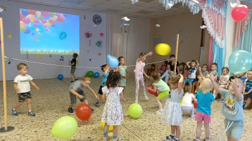 День воздушных шаров в детском саду! День воздушных шаров в детском саду!.